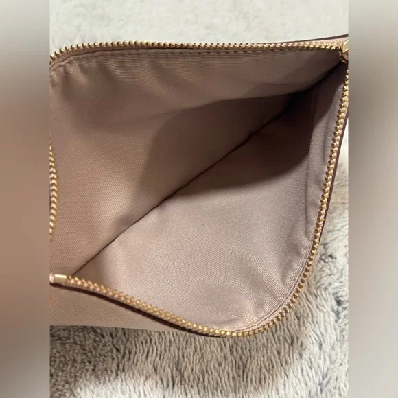 Coach NWOT leather slim zipper envelope clutch bag - Picture 3 of 4